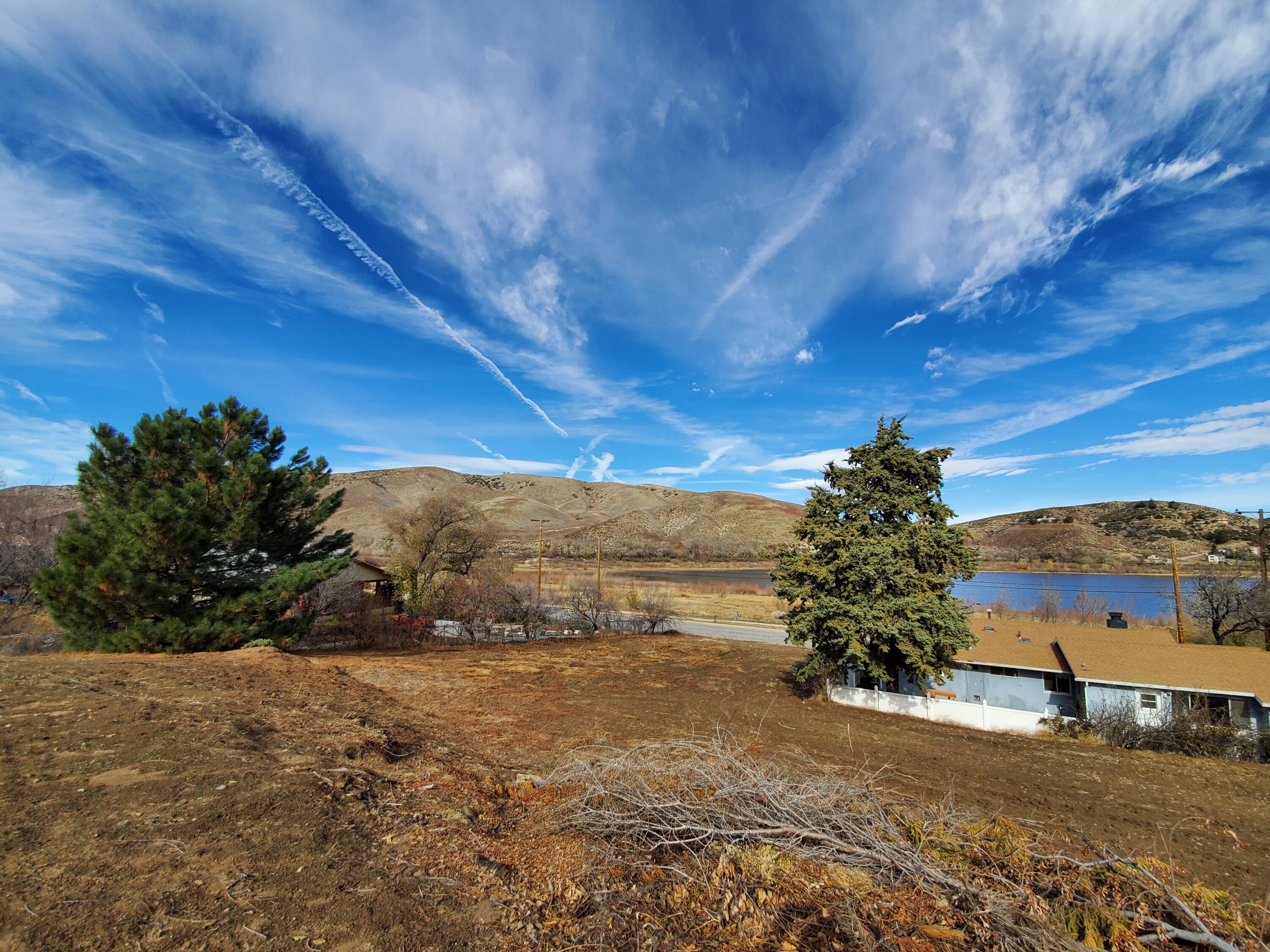 Chippewa Drive Lake Hughes, CA 93532 - Photo 14 of 31 a view of a large yard
