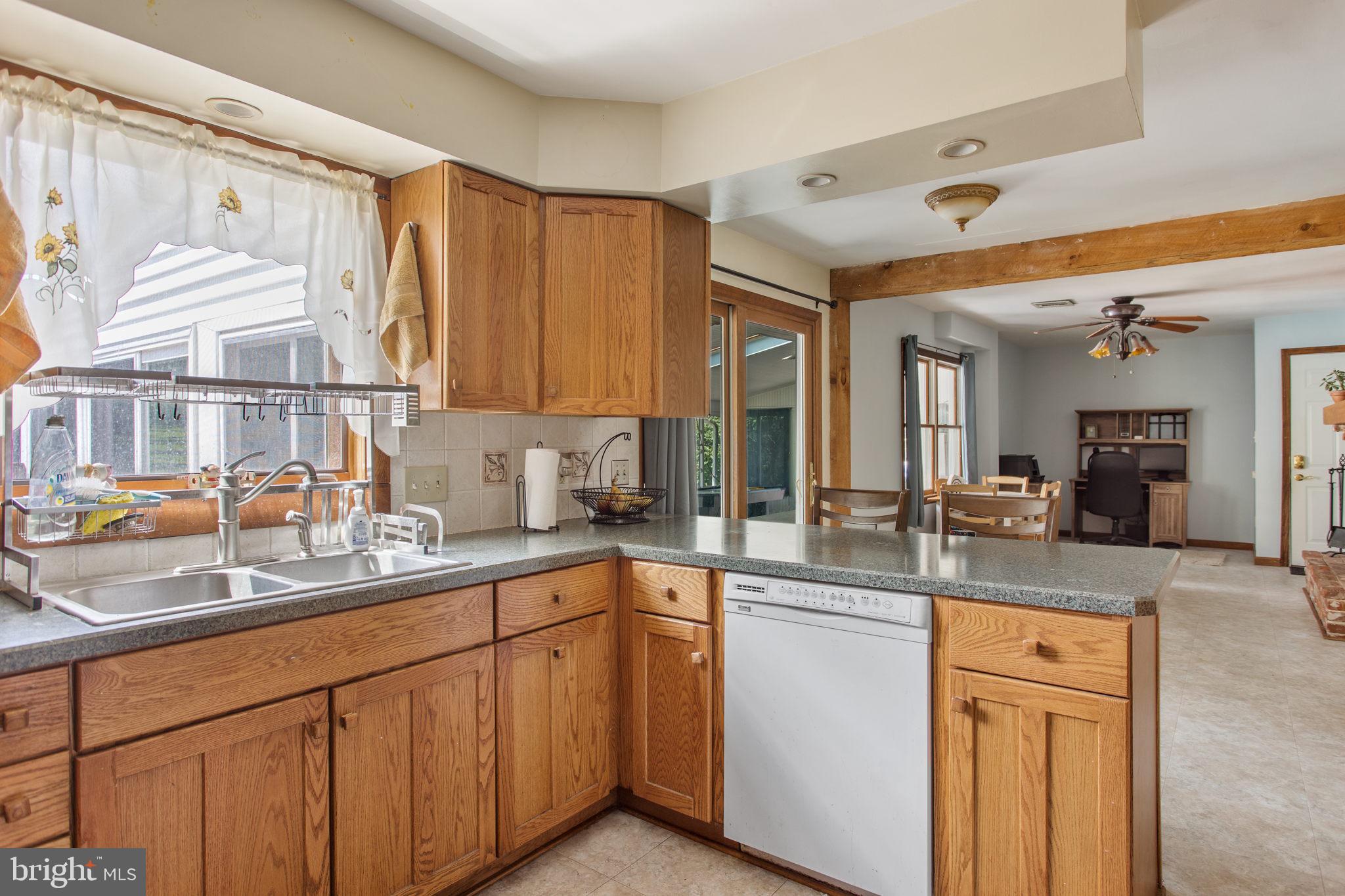 552 Cherry Road Souderton, PA 18964 - Photo 11 of 33 Gallery Image 11