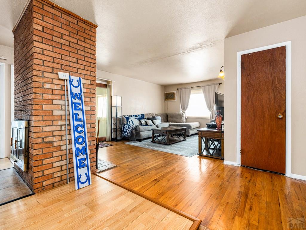 32 Scotland Road Pueblo, CO 81001 - Photo 3 of 20 Gallery Image 3