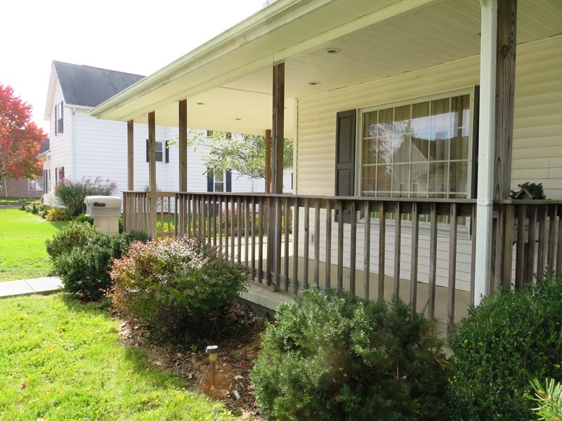 128 South 9th Street Decatur, IN 46733 - Photo 3 of 28