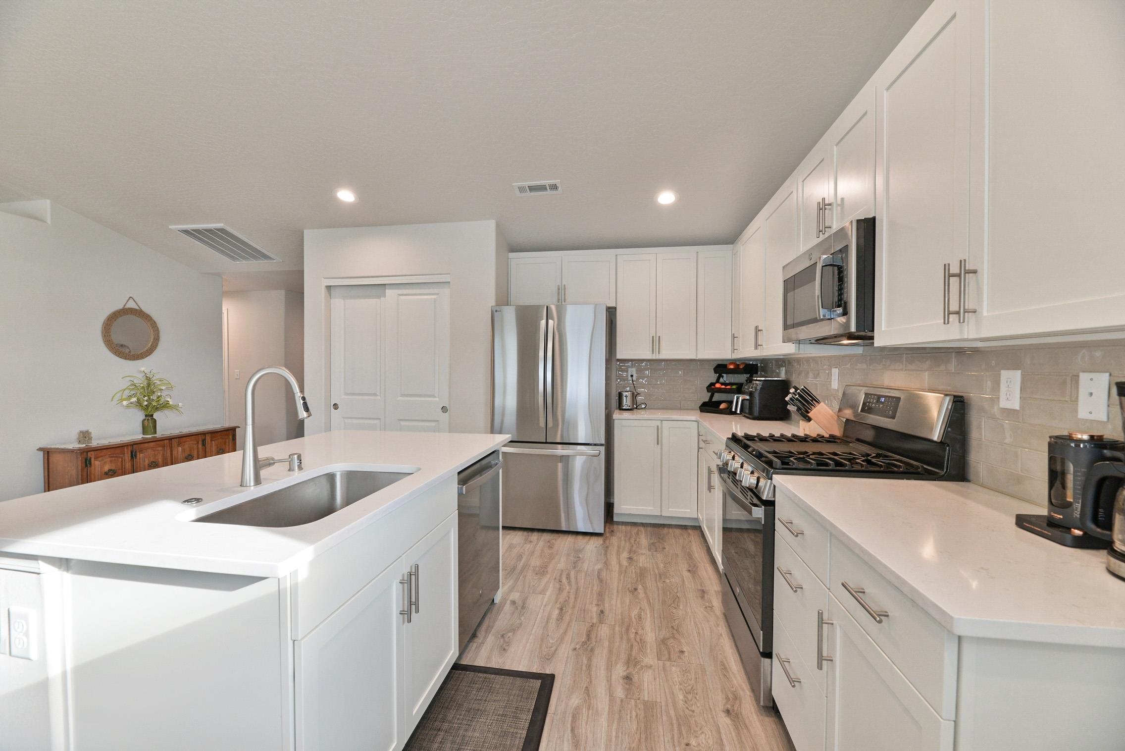 918 Cougars Court Spokane, WA 99224 - Photo 4 of 28