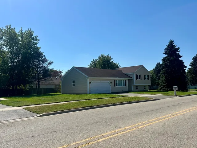 $309,000 | 3811 West Orleans Street, McHenry, IL 60050