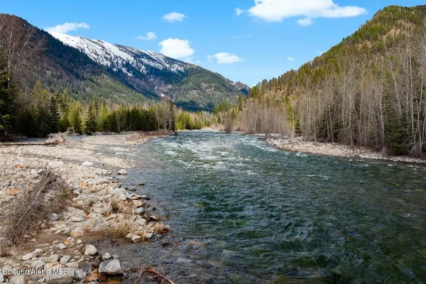 $630,000 | 123 East Mountain View Road, Clark Fork, ID 83811