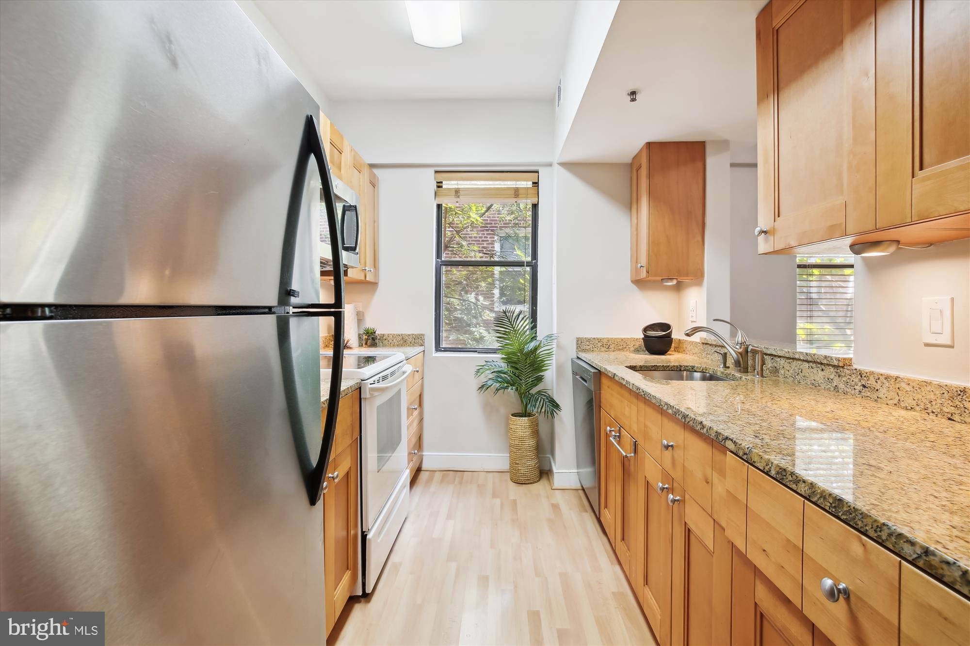 1727 R Street Northwest, Unit 303 Washington, DC 20009 - Photo 11 of 24
