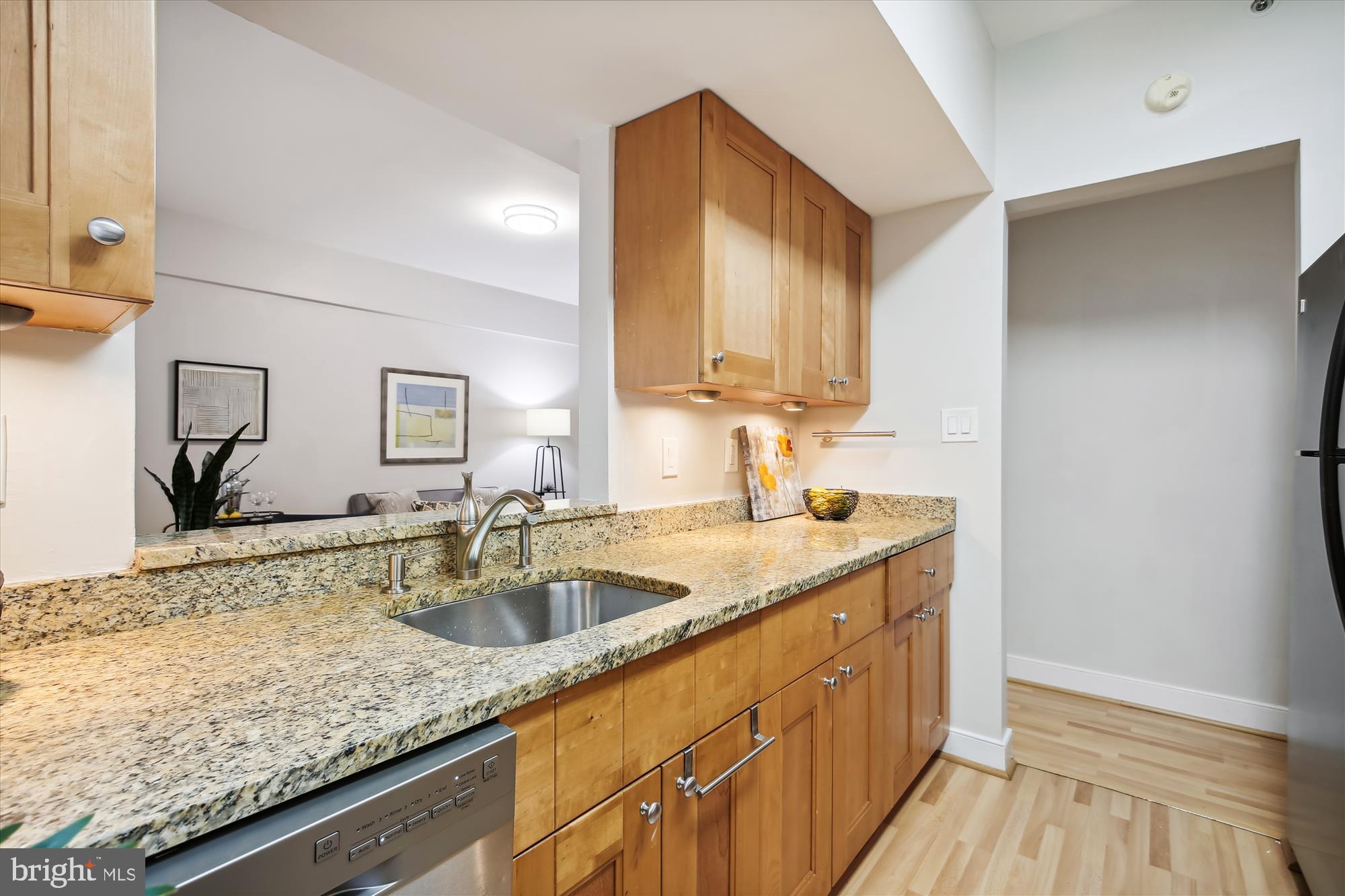 1727 R Street Northwest, Unit 303 Washington, DC 20009 - Photo 8 of 24