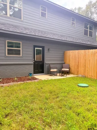 $1,650 | 11722 Fm 16, Unit A, Lindale, TX 75771