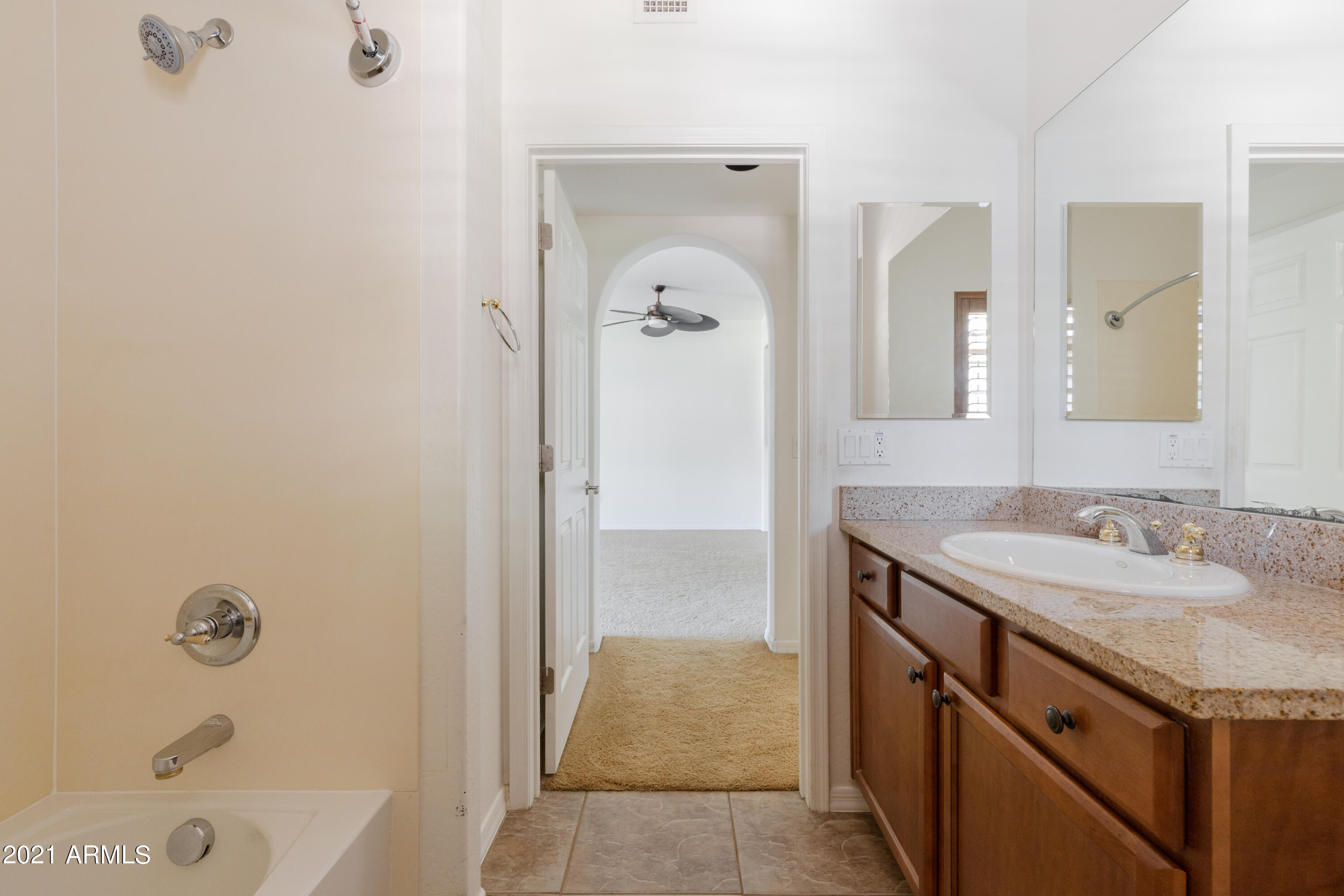 3935 East Rough Rider Road, Unit 1148 Phoenix, AZ 85050 - Photo 13 of 34 3935ERoughRiderUit1148_07