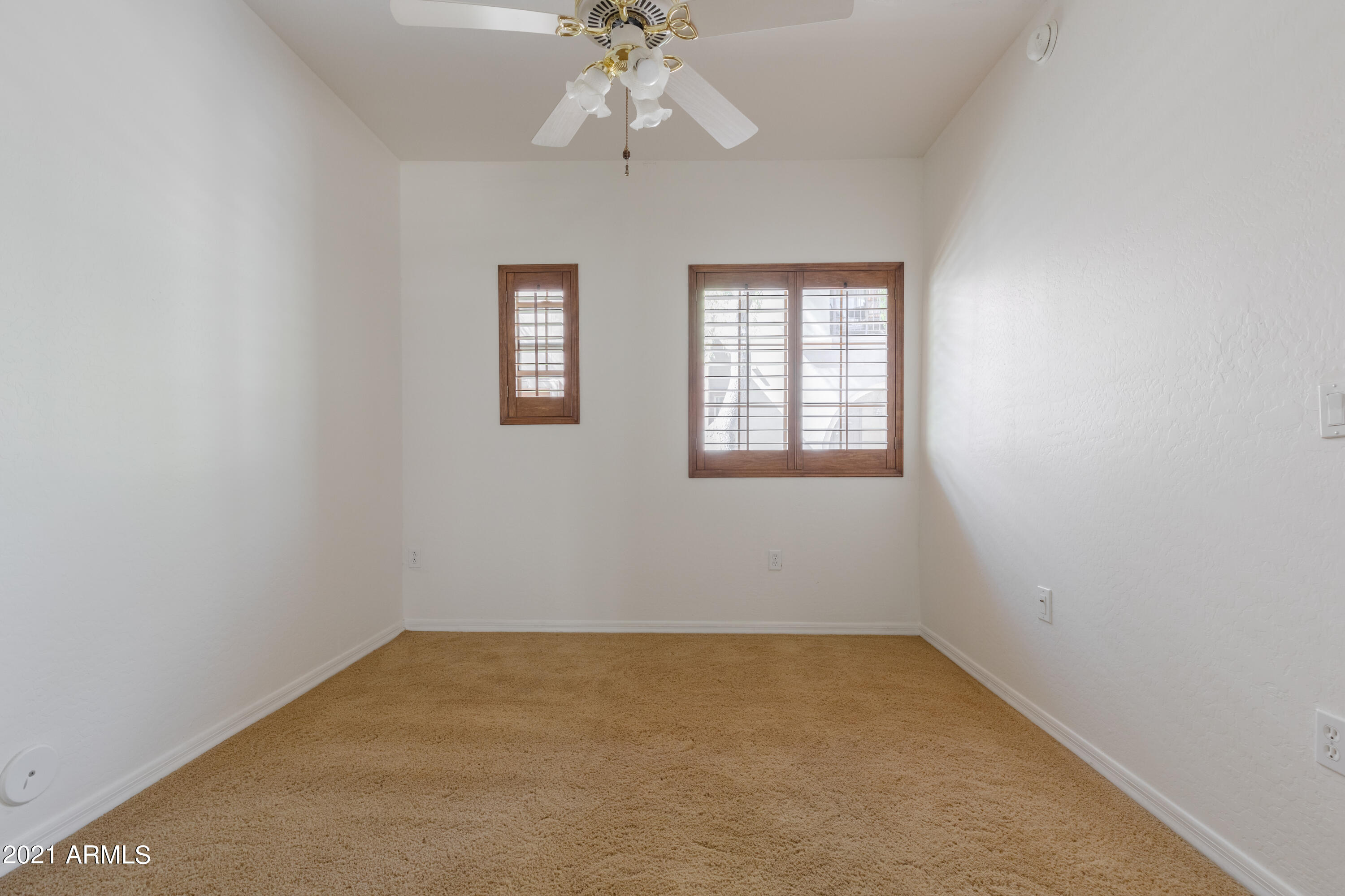 3935 East Rough Rider Road, Unit 1148 Phoenix, AZ 85050 - Photo 10 of 34 3935ERoughRiderUit1148_04