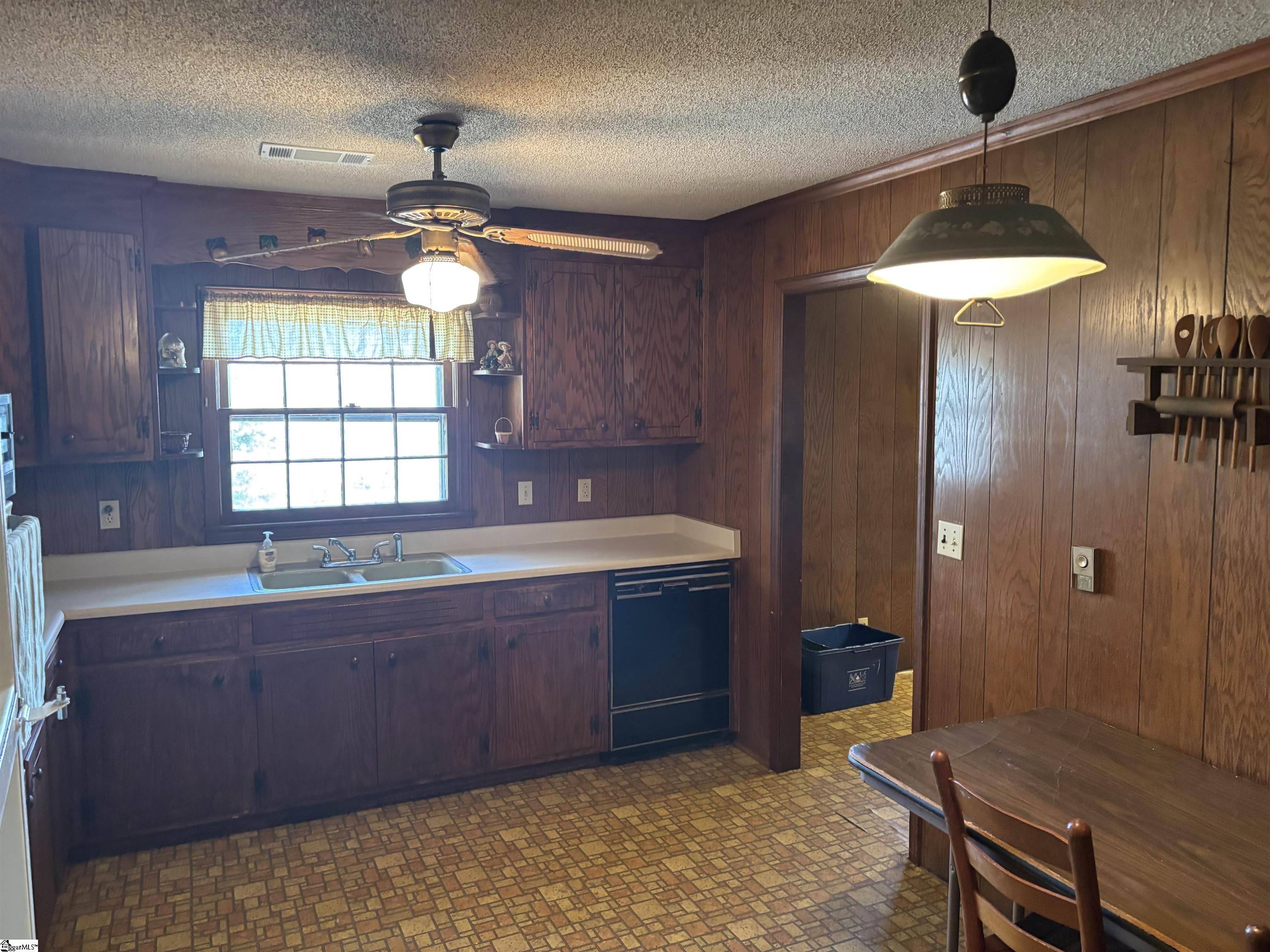 705 Dacusville Road Marietta, SC 29661 - Photo 34 of 50