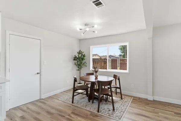 $425,000 | 134 10th Street, Clovis, CA 93612