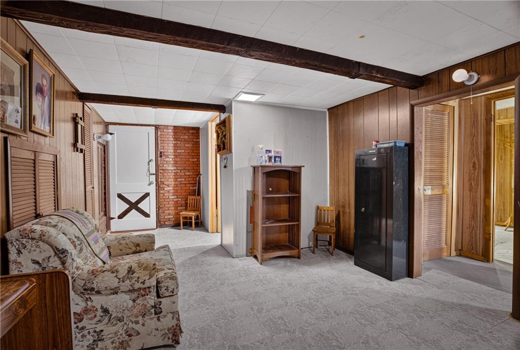 5237 Gardenville Road Pittsburgh, PA 15236 - Photo 16 of 18 Gallery Image 16