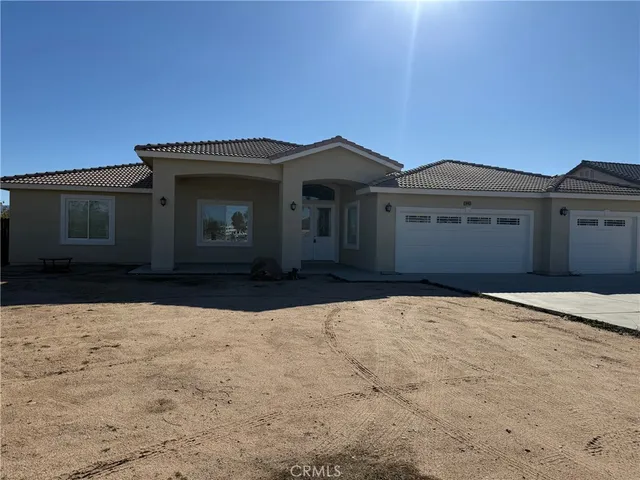 $2,800 | 18453 Ranchero Road, Hesperia, CA 92345