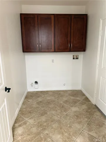 $2,800 | 18453 Ranchero Road, Hesperia, CA 92345