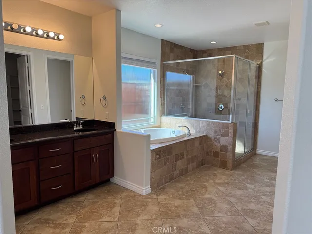 $2,800 | 18453 Ranchero Road, Hesperia, CA 92345