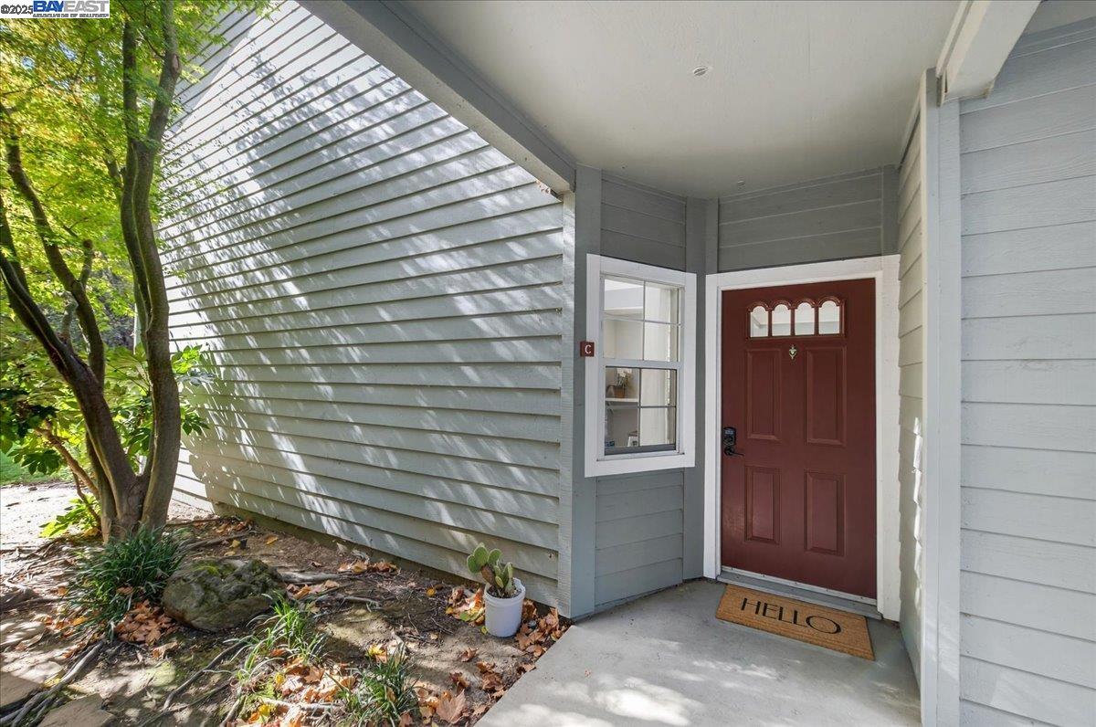 7875 Canyon Meadows Circle, Unit C Pleasanton, CA 94588 - Photo 2 of 32