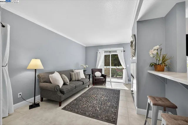 $498,000 | 7875 Canyon Meadows Circle, Unit C, Pleasanton, CA 94588