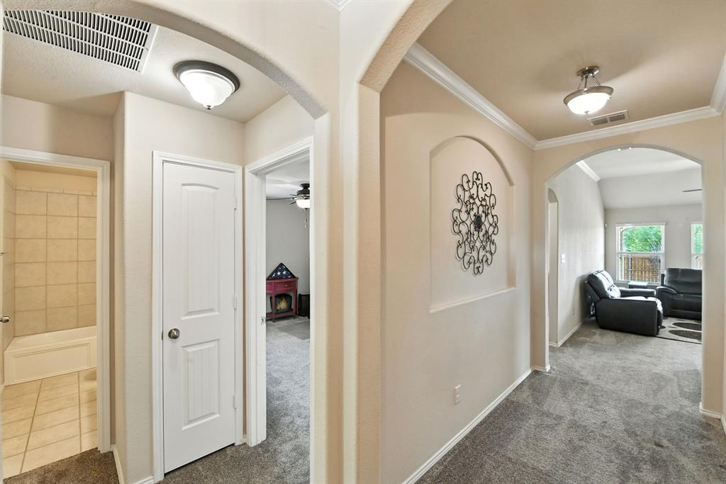 409 Copper Ridge Road Fort Worth, TX 76052 - Photo 5 of 24