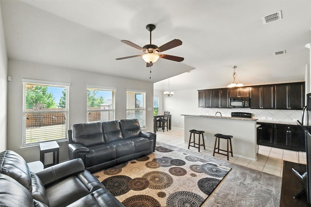 409 Copper Ridge Road Fort Worth, TX 76052 - Photo 6 of 24