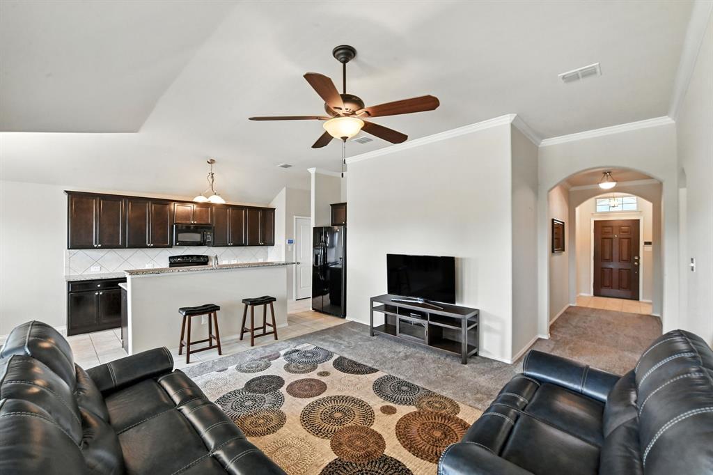 409 Copper Ridge Road Fort Worth, TX 76052 - Photo 7 of 24