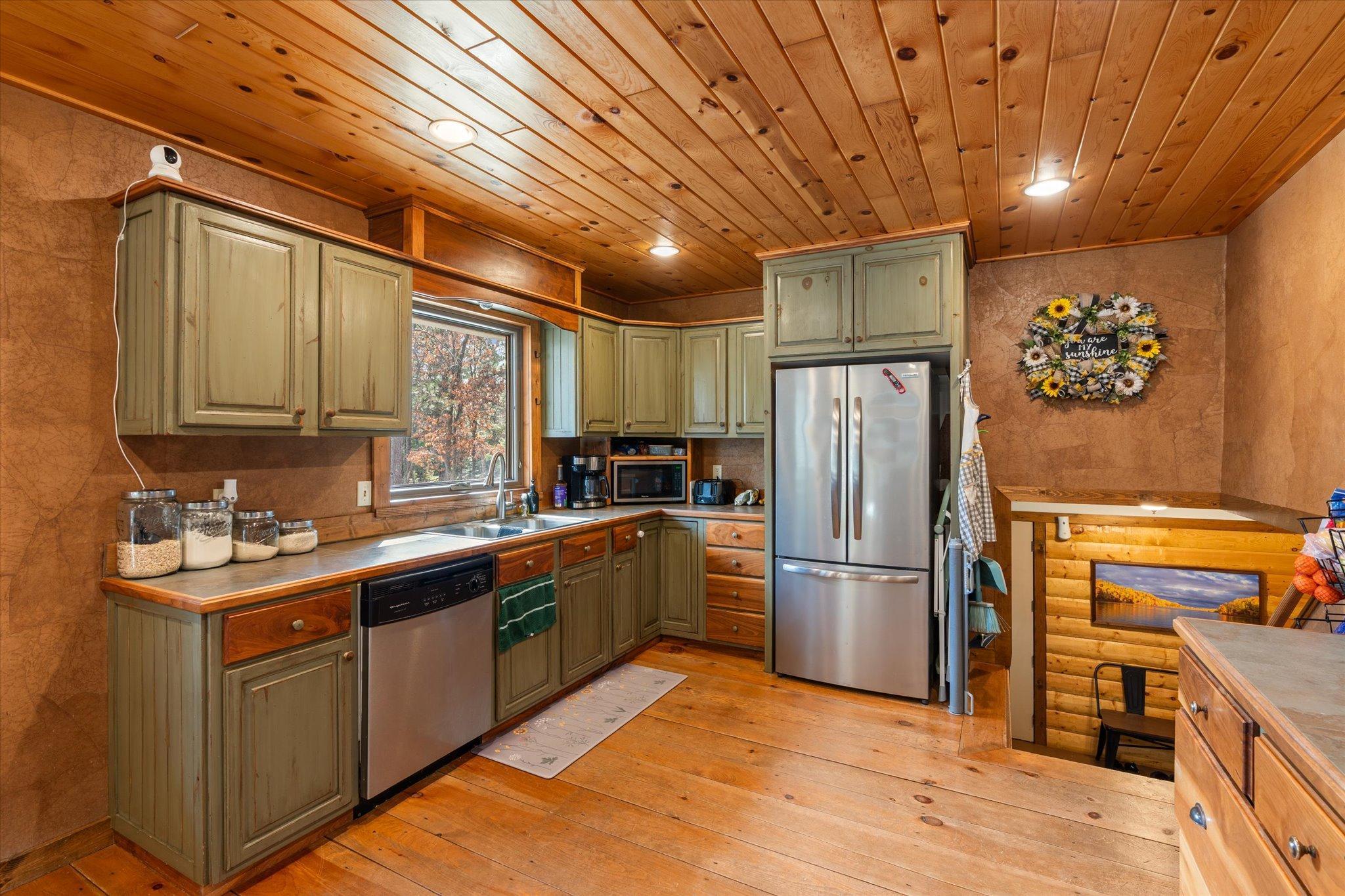 3940 Davis Street Pequot Lakes, MN 56472 - Photo 6 of 57