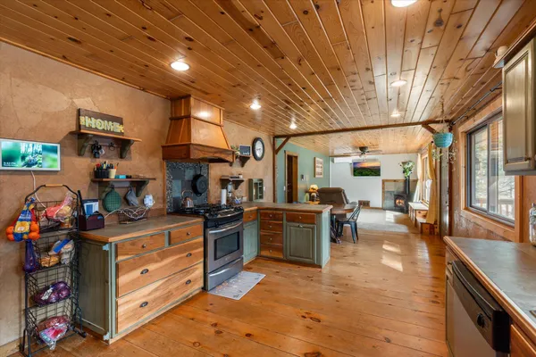 $399,900 | 3940 Davis Street, Pequot Lakes, MN 56472