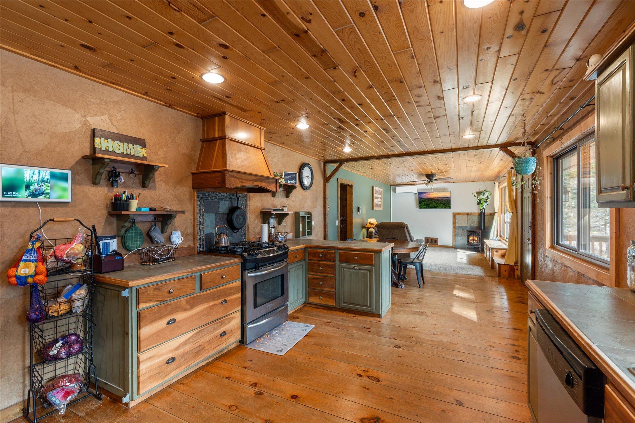 3940 Davis Street Pequot Lakes, MN 56472 - Photo 7 of 57