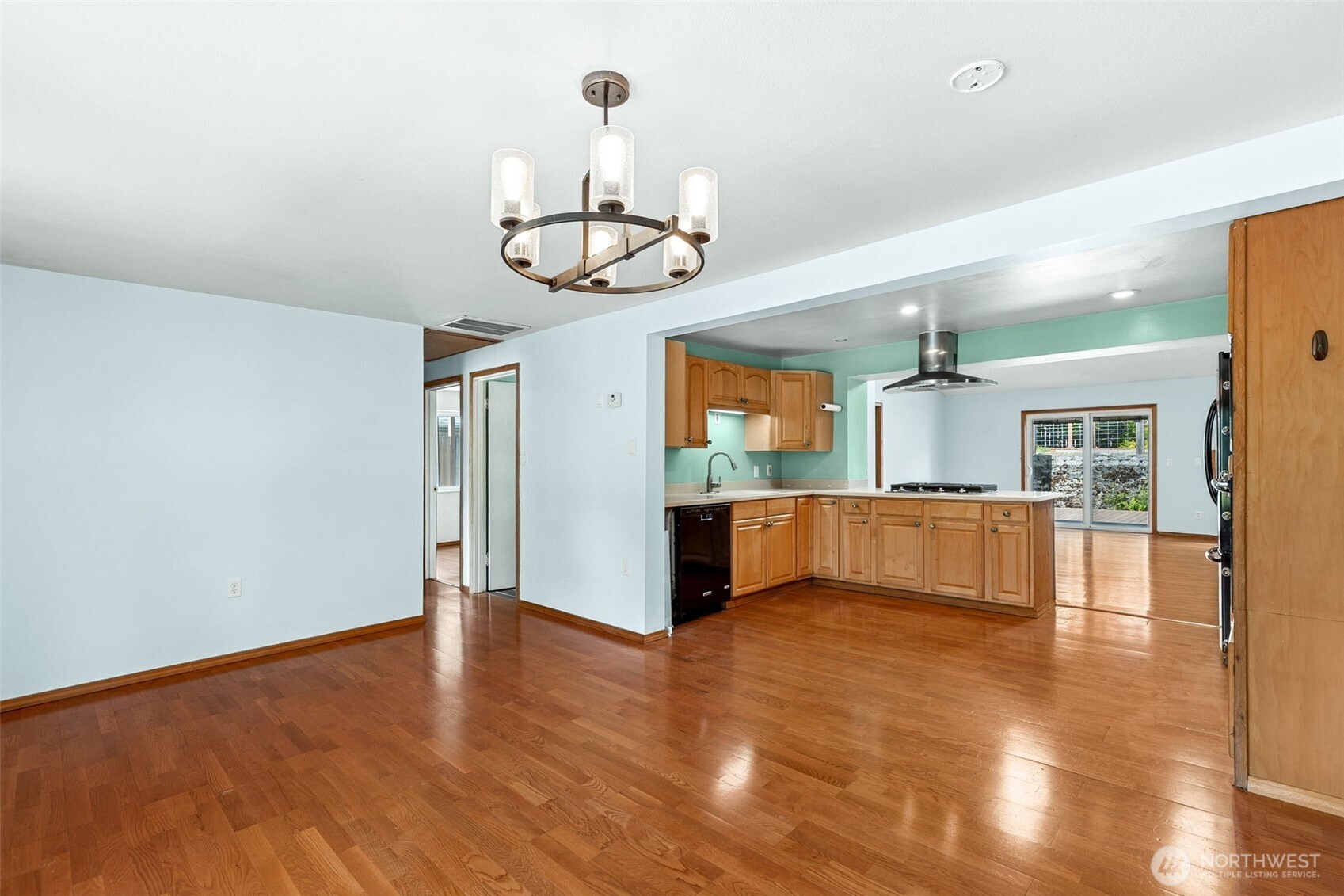 4905 234th Street Southwest Mountlake Terrace, WA 98043 - Photo 4 of 18