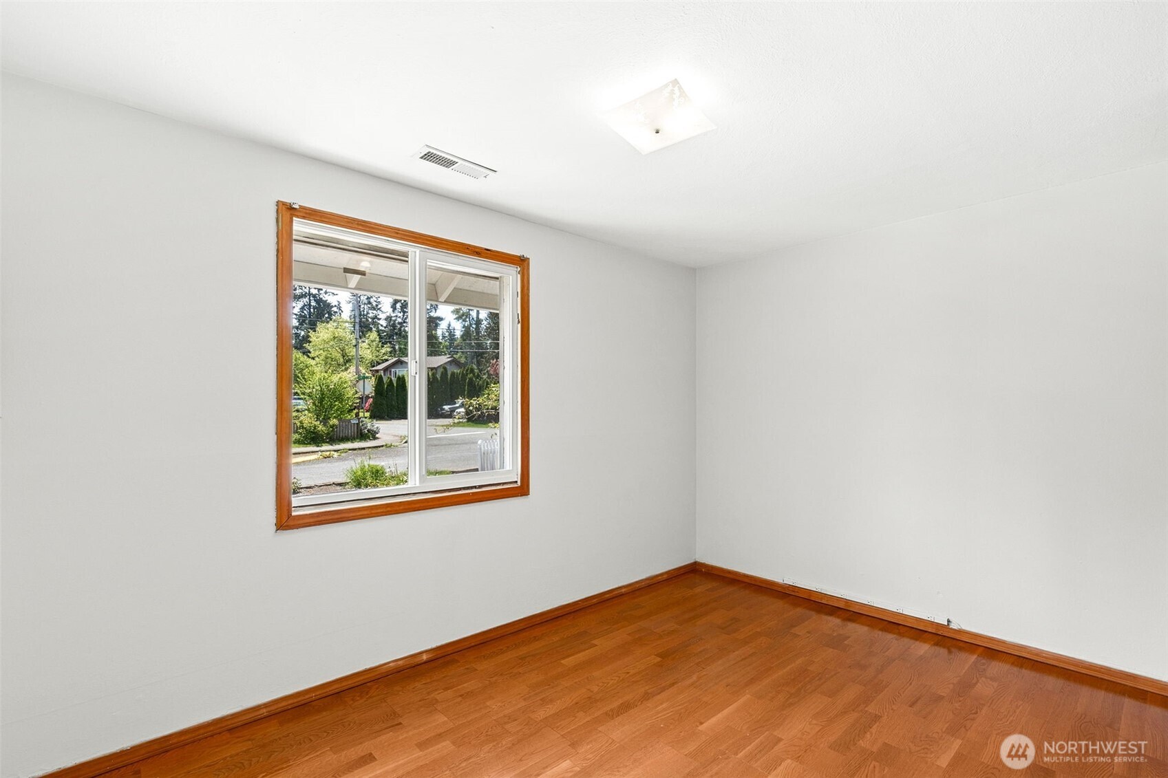 4905 234th Street Southwest Mountlake Terrace, WA 98043 - Photo 6 of 18