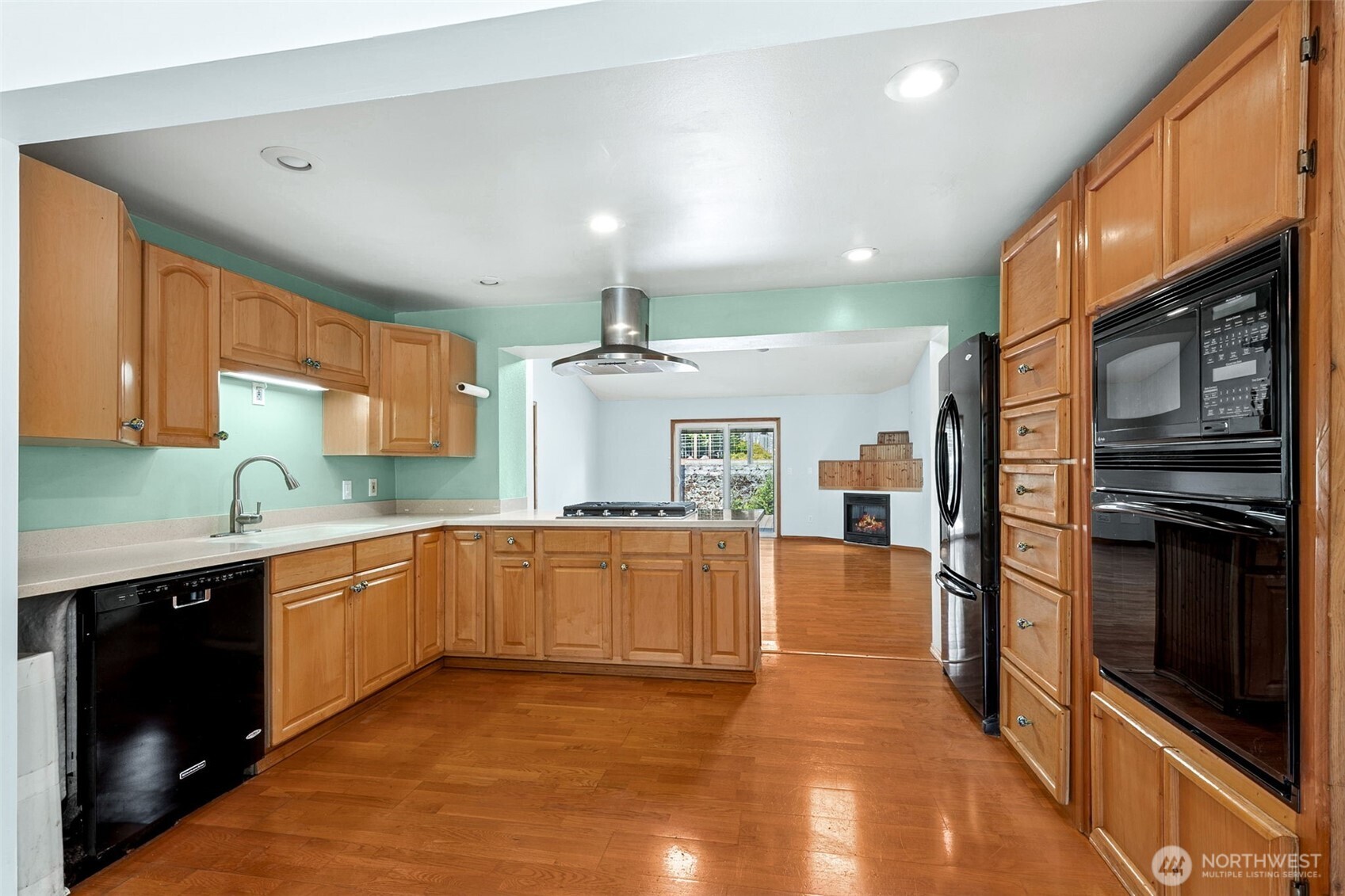 4905 234th Street Southwest Mountlake Terrace, WA 98043 - Photo 9 of 18
