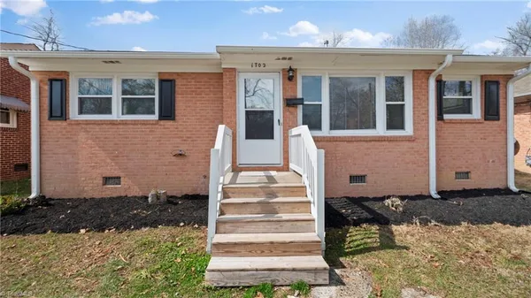 $1,550 | 1702 Eastwood Avenue, Greensboro, NC 27401