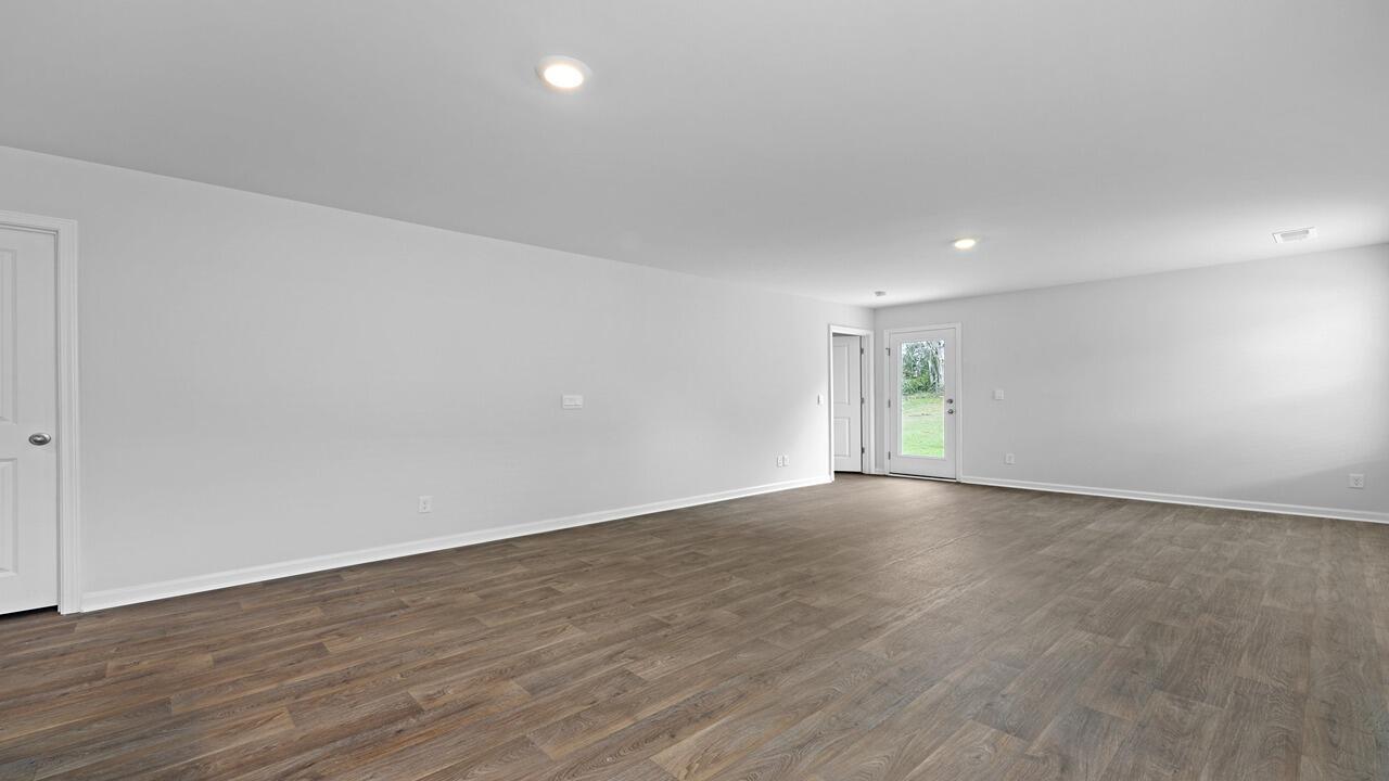 624 Perch Lane Santee, SC 29142 - Photo 10 of 29 27-web-or-mls-550A1111