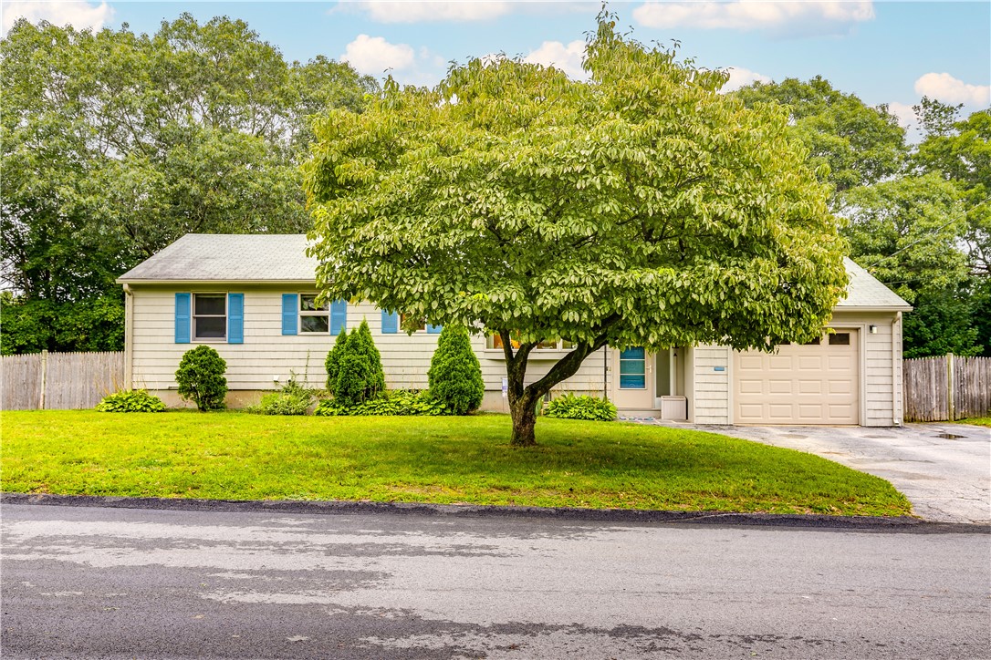 8 Viceroy Road Warwick, RI 02886 - Photo 1 of 32