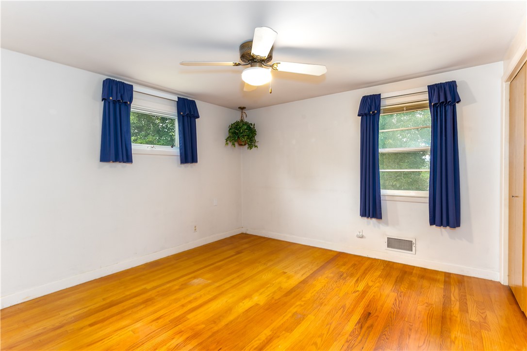 8 Viceroy Road Warwick, RI 02886 - Photo 16 of 32