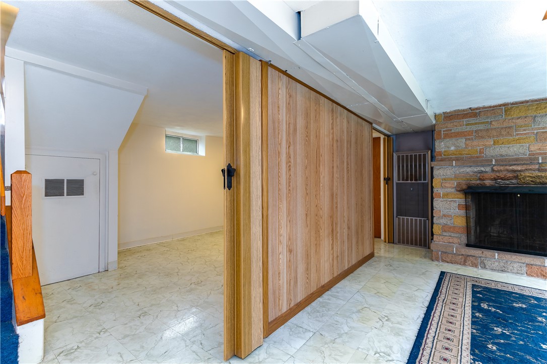 8 Viceroy Road Warwick, RI 02886 - Photo 24 of 32