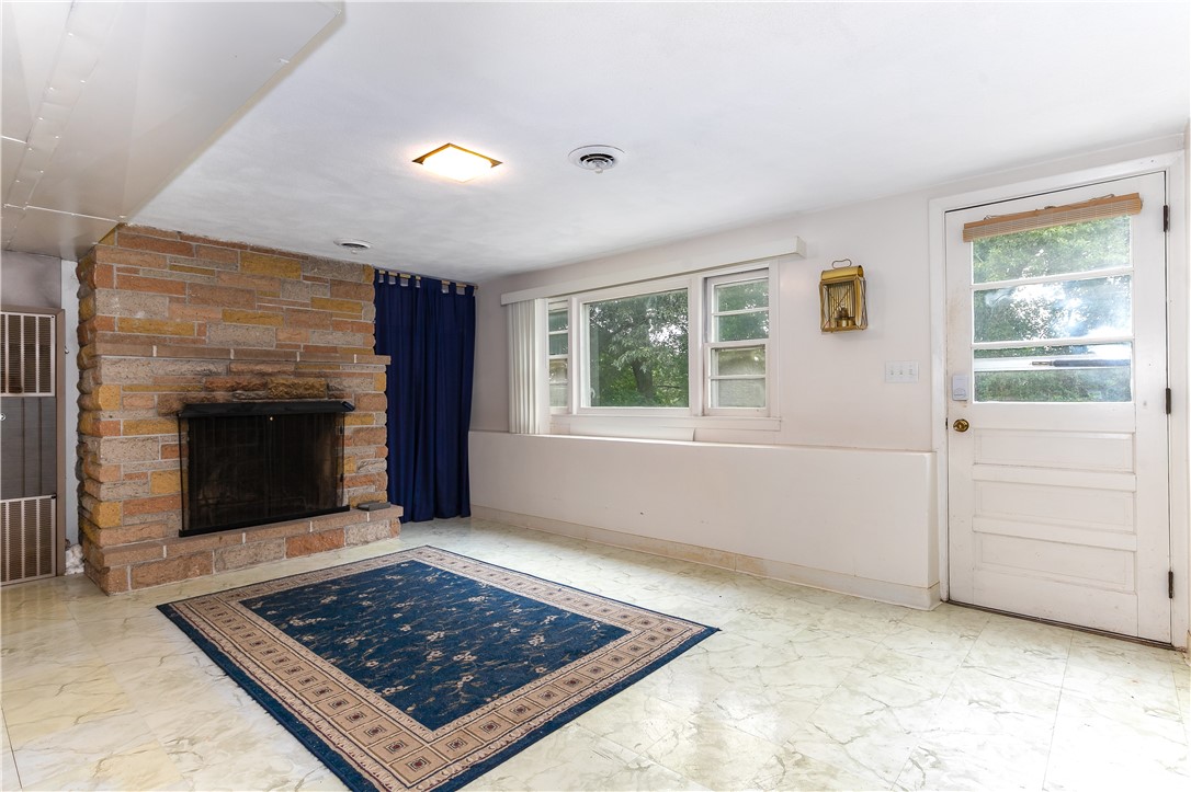 8 Viceroy Road Warwick, RI 02886 - Photo 25 of 32