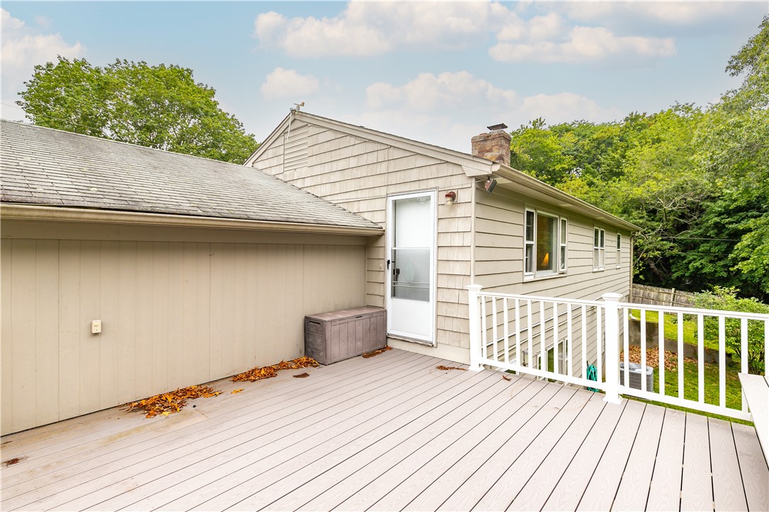 8 Viceroy Road Warwick, RI 02886 - Photo 30 of 32