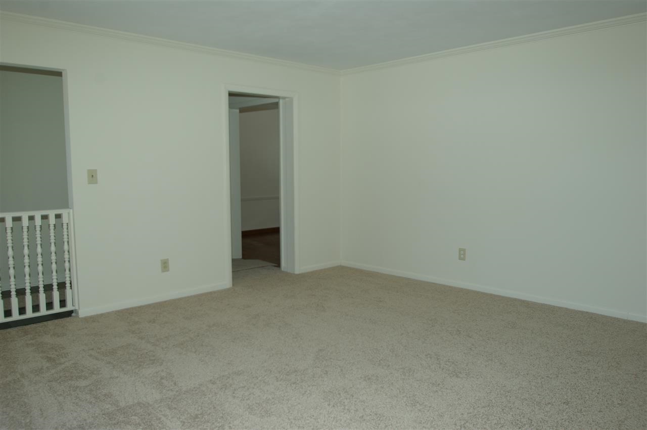 5460 Brookview Road Rockford, IL 61107 - Photo 3 of 20
