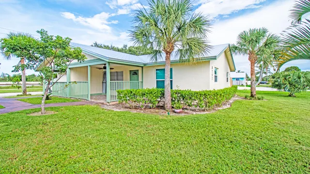 $1,650 | 8757 Southeast Hobe Ridge Avenue, Hobe Sound, FL 33455