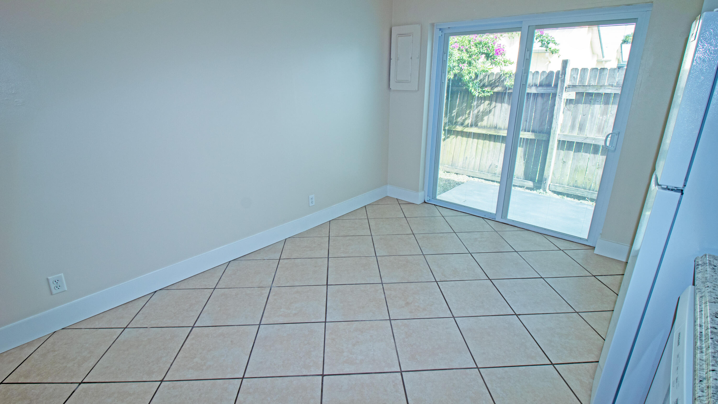 8757 Southeast Hobe Ridge Avenue Hobe Sound, FL 33455 - Photo 12 of 29 a view of an empty room and window