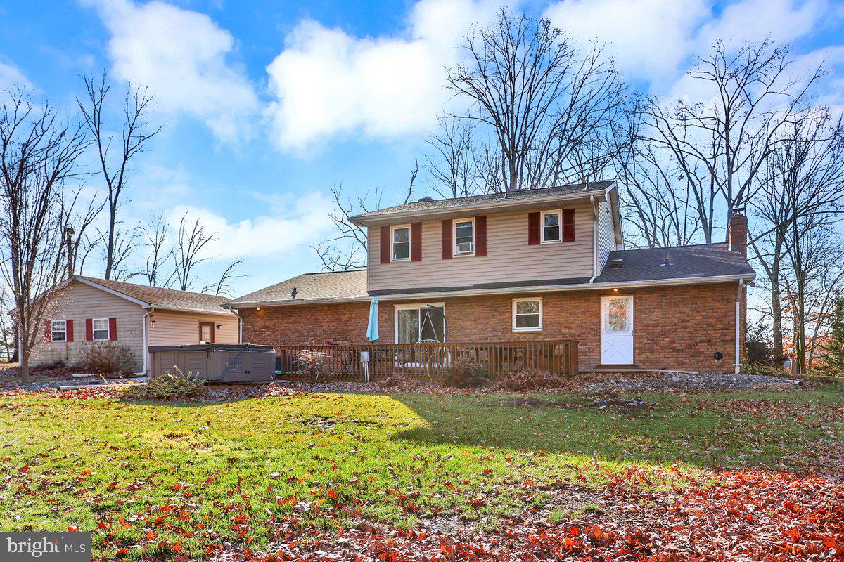836 Stoney Point Road East Berlin, PA 17316 - Photo 4 of 24 back view