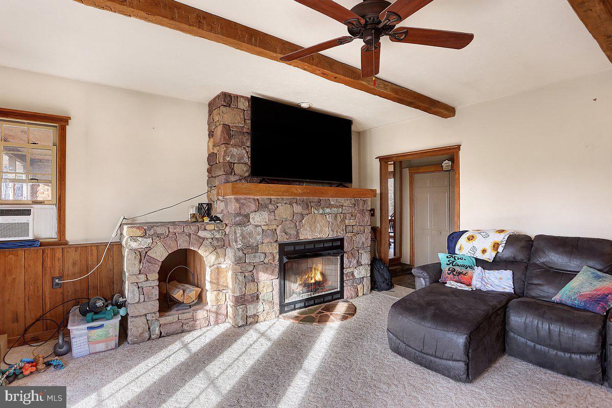 836 Stoney Point Road East Berlin, PA 17316 - Photo 8 of 24 family room 1