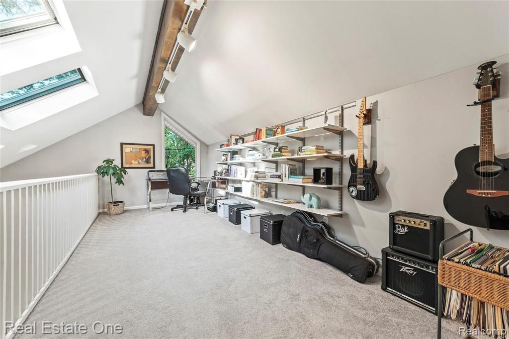29630 Sugar Spring Road Farmington Hills, MI 48334 - Photo 49 of 55