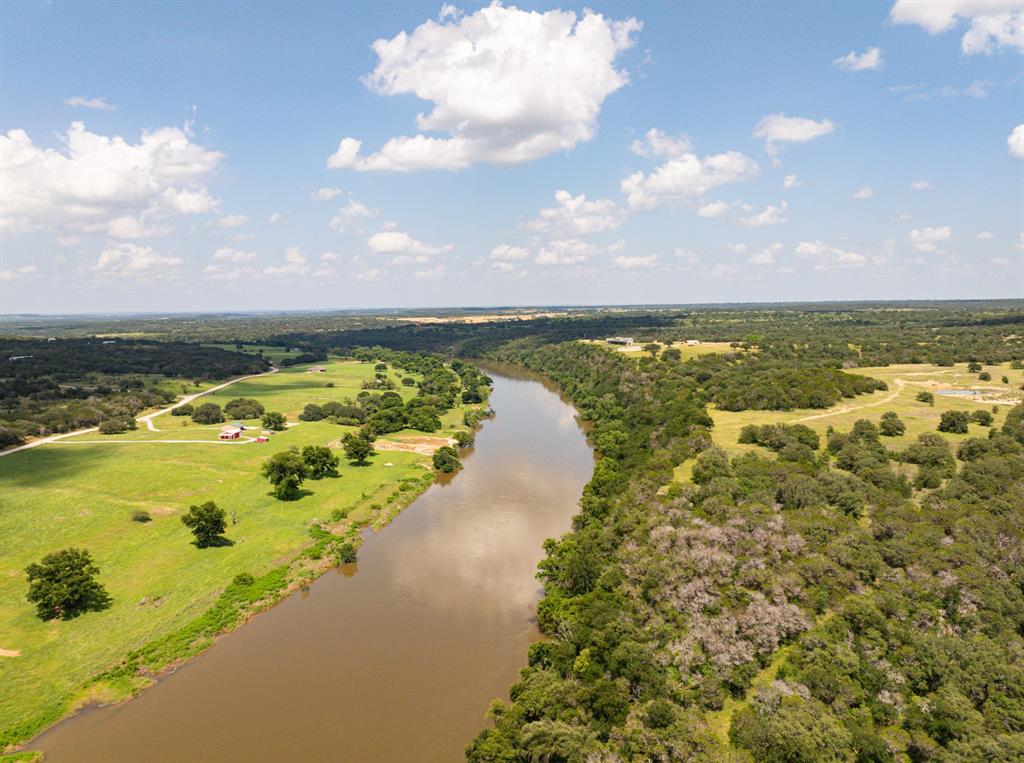 2109 River Shls Road Mineral Wells, TX 76067 - Photo 13 of 40 a view of an ocean