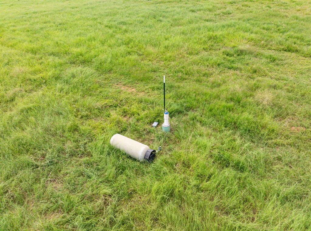 2109 River Shls Road Mineral Wells, TX 76067 - Photo 7 of 40 a bathroom with a sink and mirror
