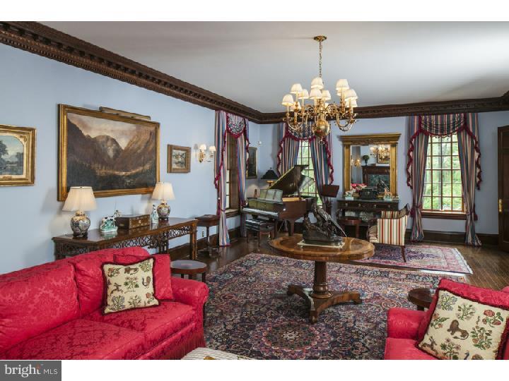 271 Drakes Corner Road Princeton, NJ 08540 - Photo 5 of 25 Living Room