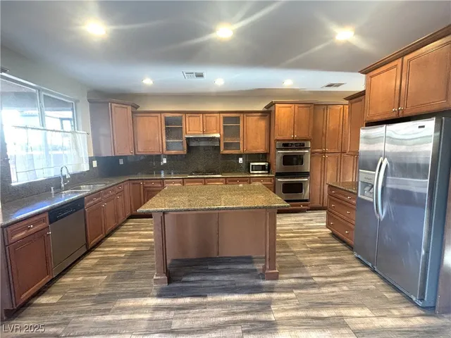 $2,950 | 8722 Moreno Mountain Avenue, Las Vegas, NV 89178