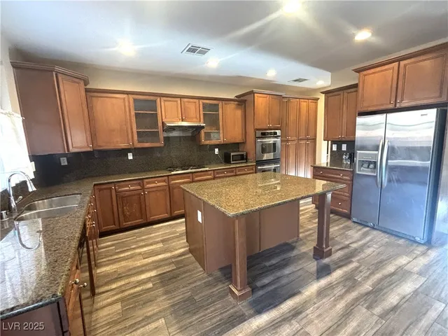 $2,950 | 8722 Moreno Mountain Avenue, Las Vegas, NV 89178