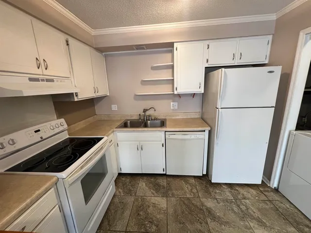 $1,200 | 2262 Foster Drive, Tallahassee, FL 32303