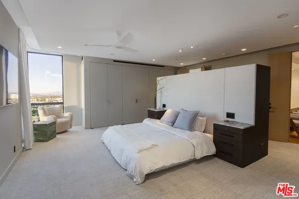 $1,799,000 | 10660 Wilshire Boulevard, Unit 1207, Los Angeles, CA 90024