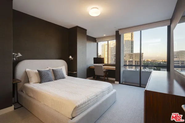 $1,799,000 | 10660 Wilshire Boulevard, Unit 1207, Los Angeles, CA 90024